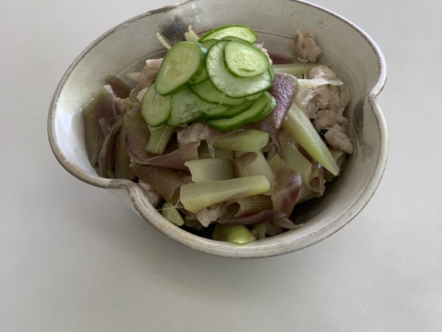 みょうがの茎と豚肉のさっぱり炒め 元気な畑のごちそう